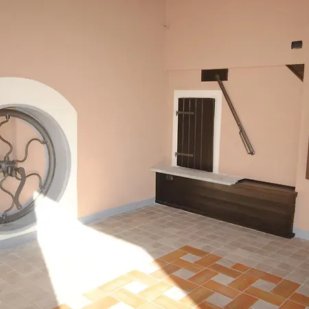 Hotel apartamentowy Old Farm Vaprio dʼAgogna