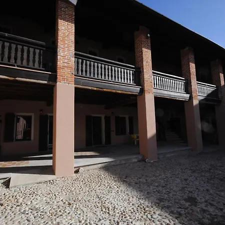 Old Farm Apartmanhotel 3*