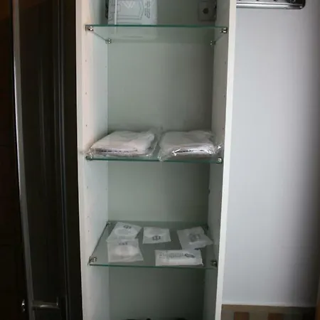 Hotel apartamentowy Old Farm Vaprio dʼAgogna