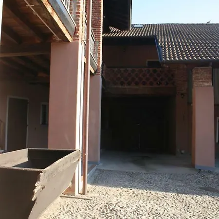 Apartmanhotel Old Farm Vaprio dʼAgogna