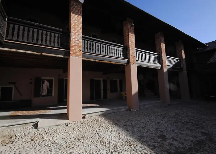 Old Farm Ξενοδοχείο με διαμερίσματα 3*