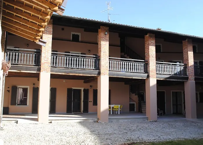 Old Farm شقة فندقية Vaprio dʼAgogna