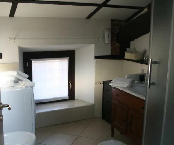 Old Farm شقة فندقية Vaprio dʼAgogna