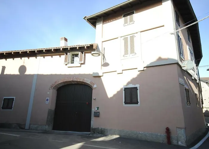شقة فندقية Old Farm Vaprio dʼAgogna