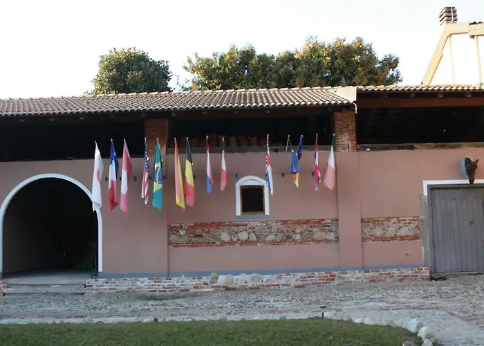 Old Farm 3* Vaprio dʼAgogna