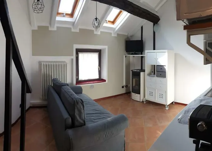 شقة فندقية Old Farm Vaprio dʼAgogna