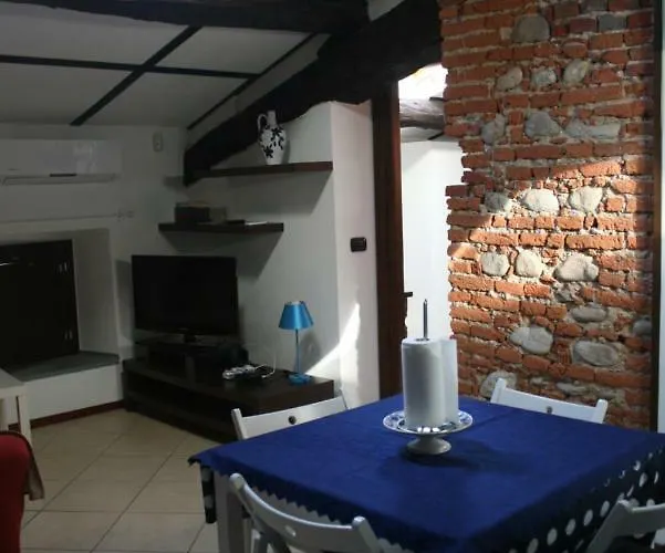 Ξενοδοχείο με διαμερίσματα Old Farm 3*