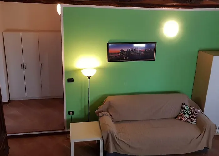 Old Farm Vaprio dʼAgogna